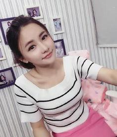 虎牙第一韩国女主播,魅力四溢的直播传奇